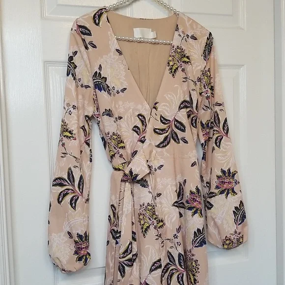 The Jetset Diaries Floral Long Sleeve Maxi Dress Tan Black Below Knee Size Small - Picture 3 of 14